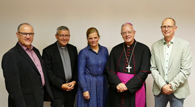 Ökumenischer Austausch im Haus der Kirche - Weihbischof Matthias König zu Gast